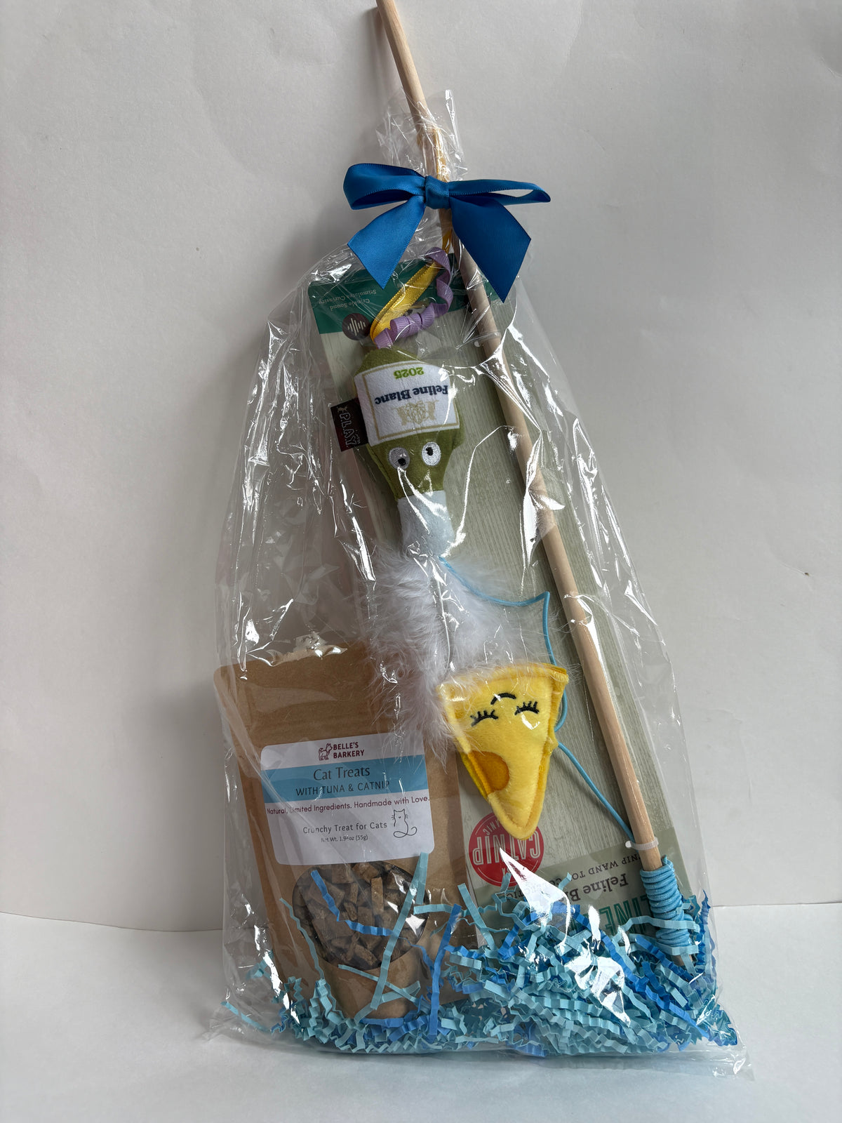 NEW Cat Bundle- Feline Blanc Wand Toy & Treats